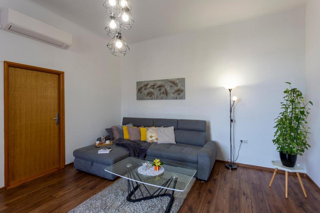 Lema Apartment